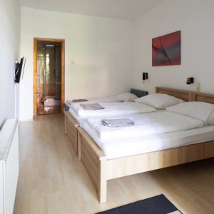 Platán Hotel Zamárdi Balaton 3 ágyas szoba