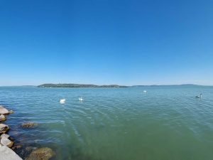 Herbst Nebensaison Balatonufer Zamárdi Platán Hotel
